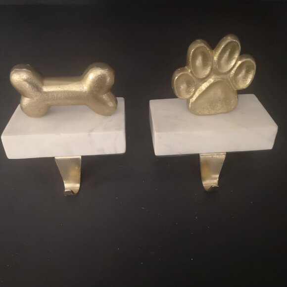 Vintage Set of 2 Heavy Brass Stocking Holders with White Solid Marble Base - Picture 1 of 4